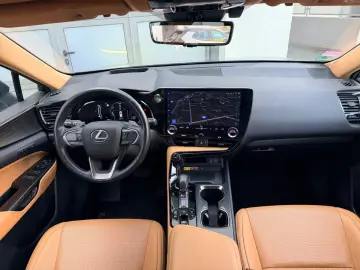 LEXUS NX 450h  E-Four Luxury Line   360 Kamera