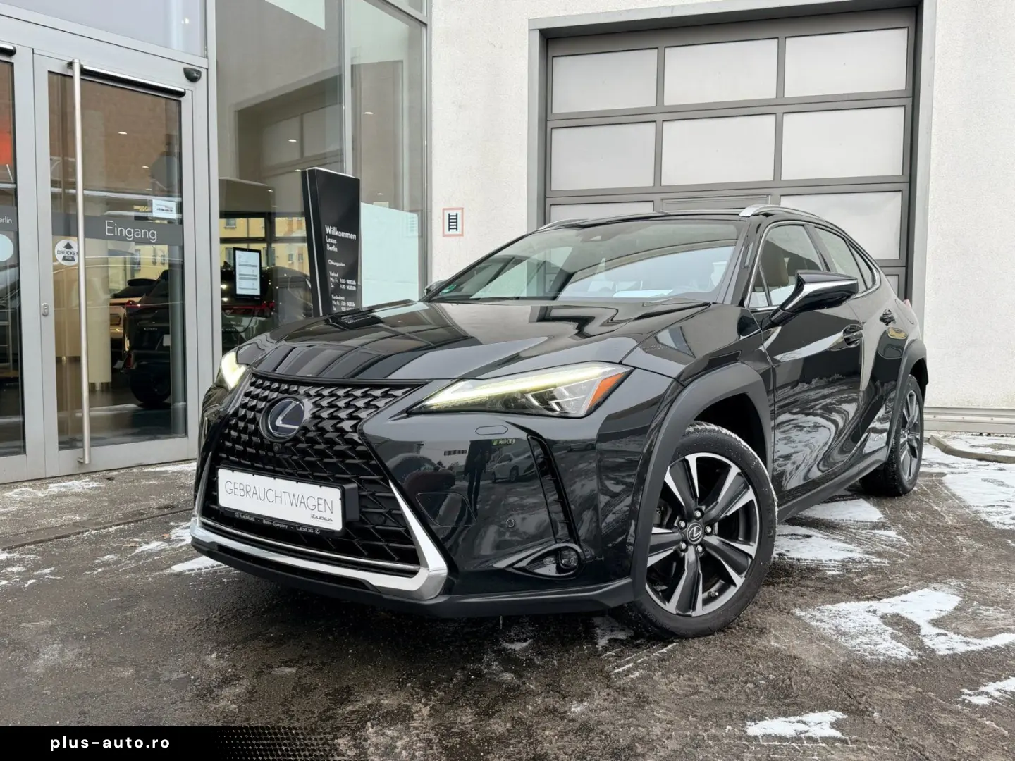 LEXUS UX 250h 2 0 HEV Luxury Line   Schiebedach   360