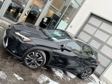 LEXUS UX 250h 2 0 HEV Luxury Line   Schiebedach   360