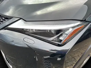 LEXUS UX 250h F-Sport D. 1HD SHZ CARPLAY