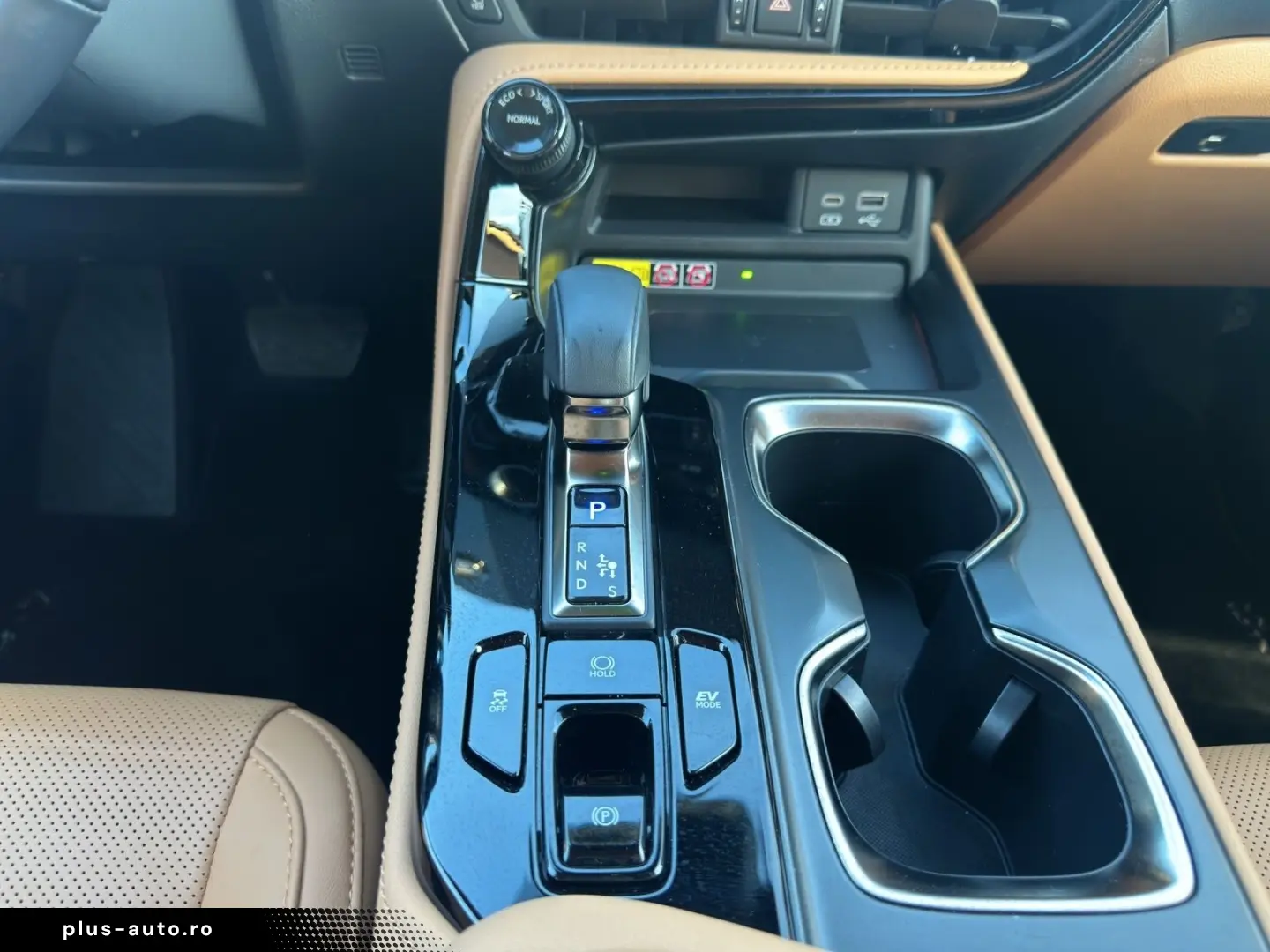 LEXUS NX 350h LUXURY MARK LEVINSON