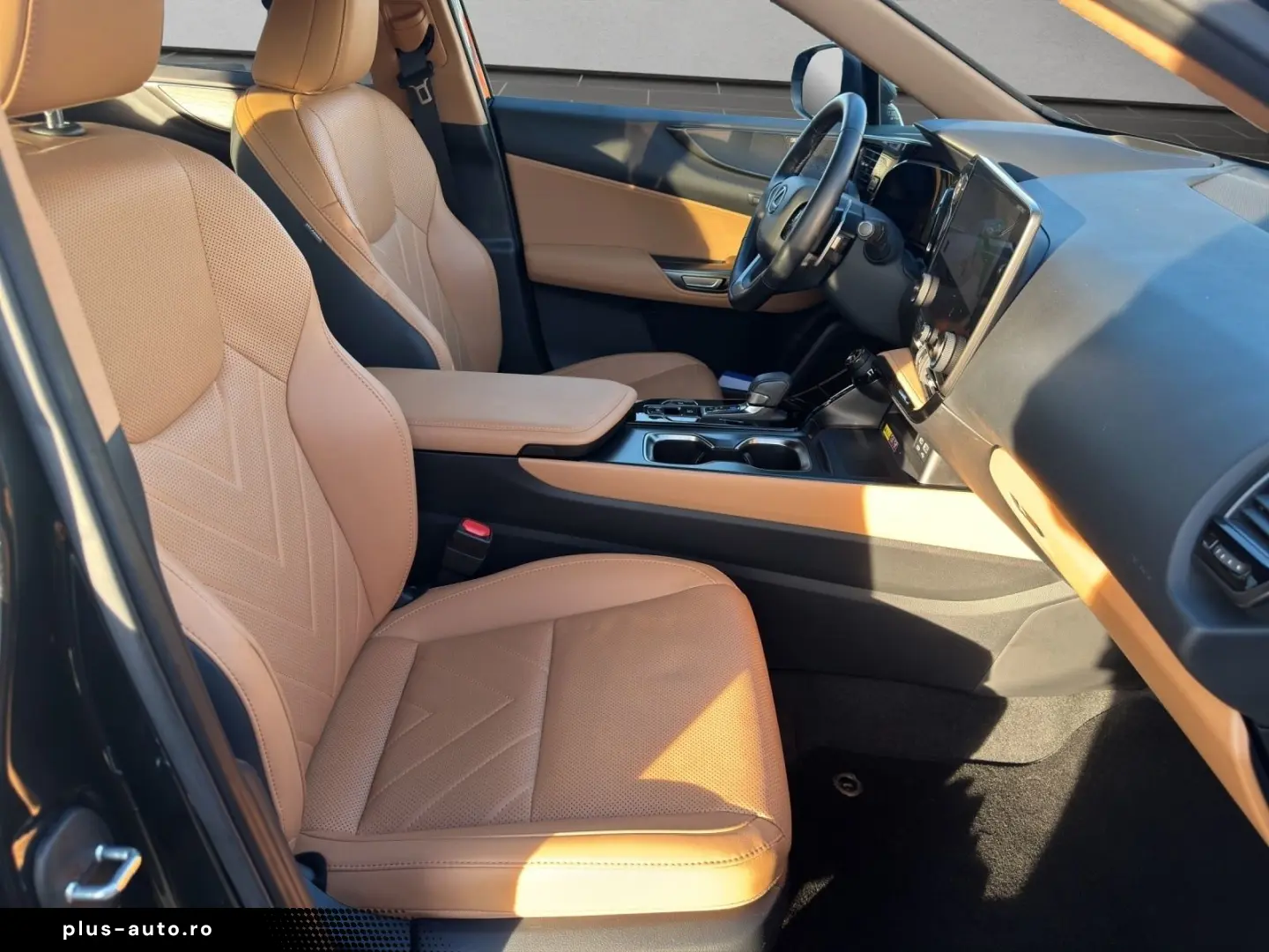 LEXUS NX 350h LUXURY MARK LEVINSON