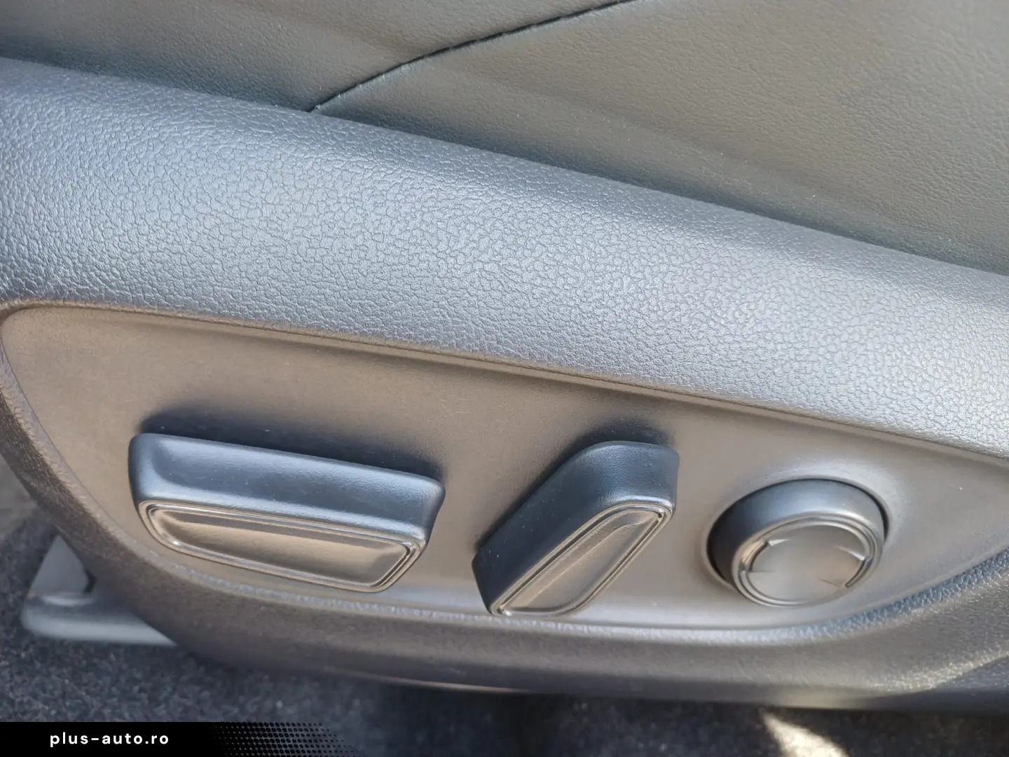 RAV 4 2.4 Hybrid 218 CP EXCLUSIVE 4x2