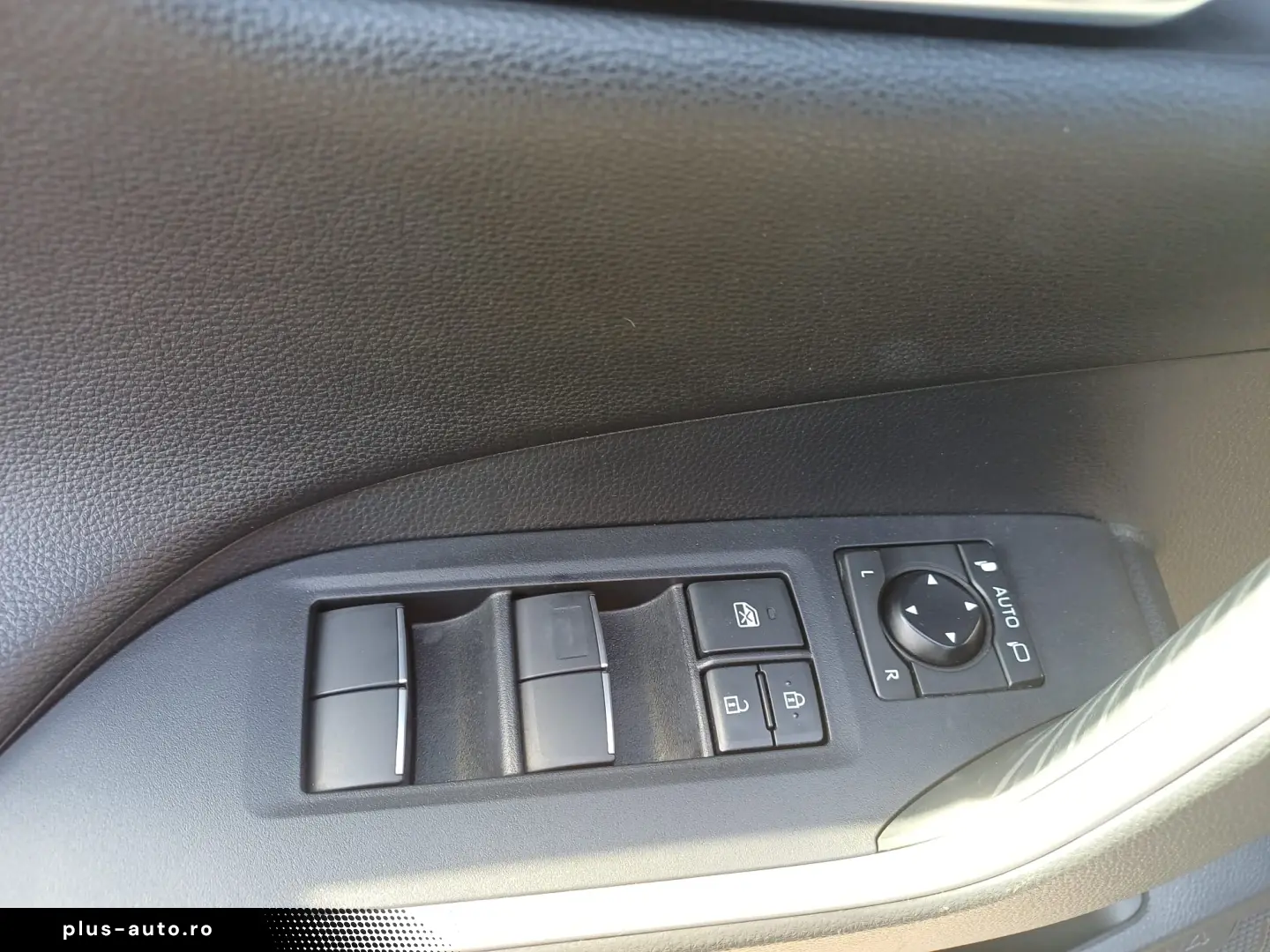 RAV 4 2.4 Hybrid 218 CP EXCLUSIVE 4x2