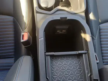 RAV 4 2.4 Hybrid 218 CP EXCLUSIVE 4x2