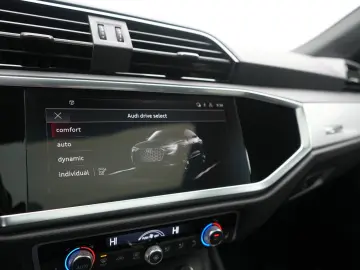 AUDI Q3 Sportback e S line PANO SONOS LEDER CARPLAY