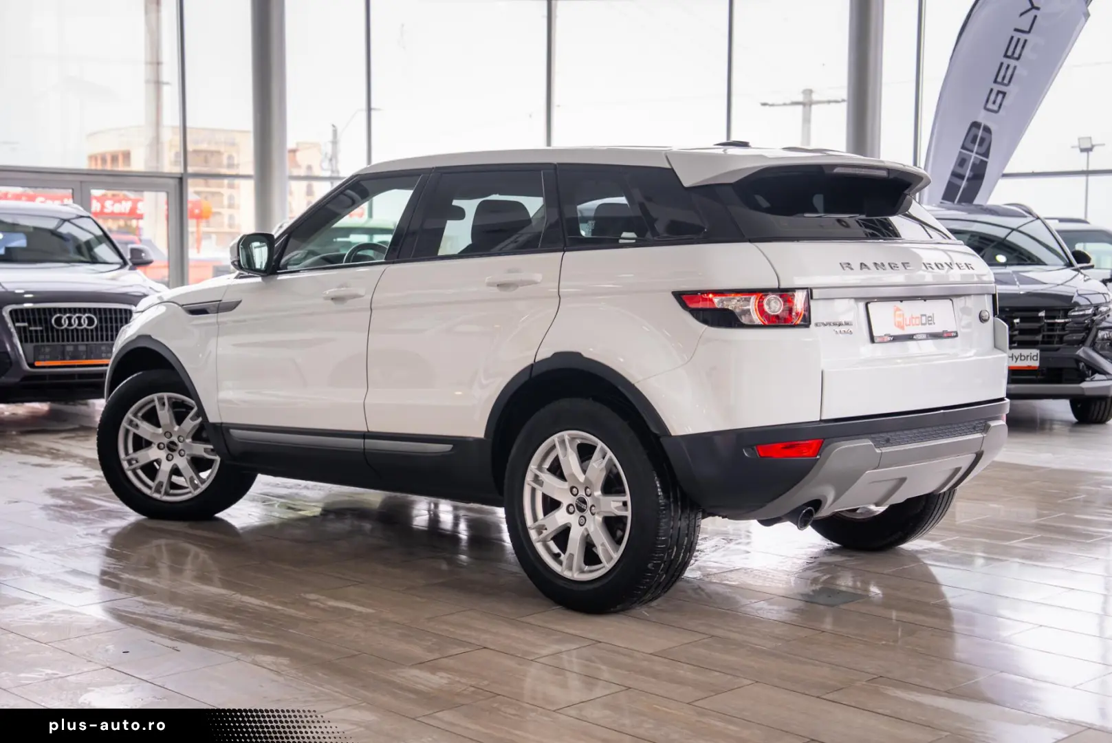 Land Rover Range Rover Evoque 2.2 TD4 4x4 Automat SE