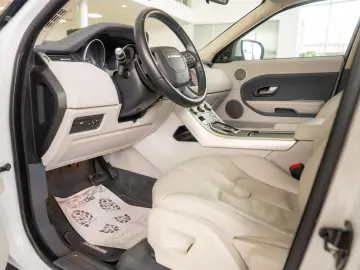 Land Rover Range Rover Evoque 2.2 TD4 4x4 Automat SE