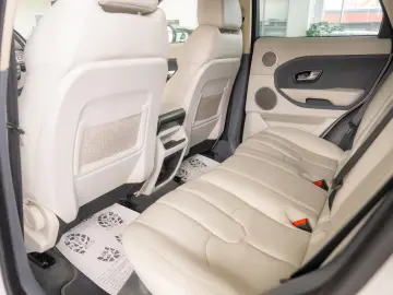 Land Rover Range Rover Evoque 2.2 TD4 4x4 Automat SE