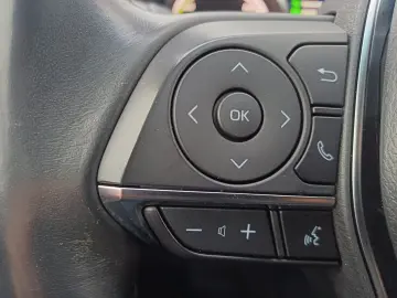 TOYOTA CAMRY 2.5 Hybrid 218 CP Dynamic