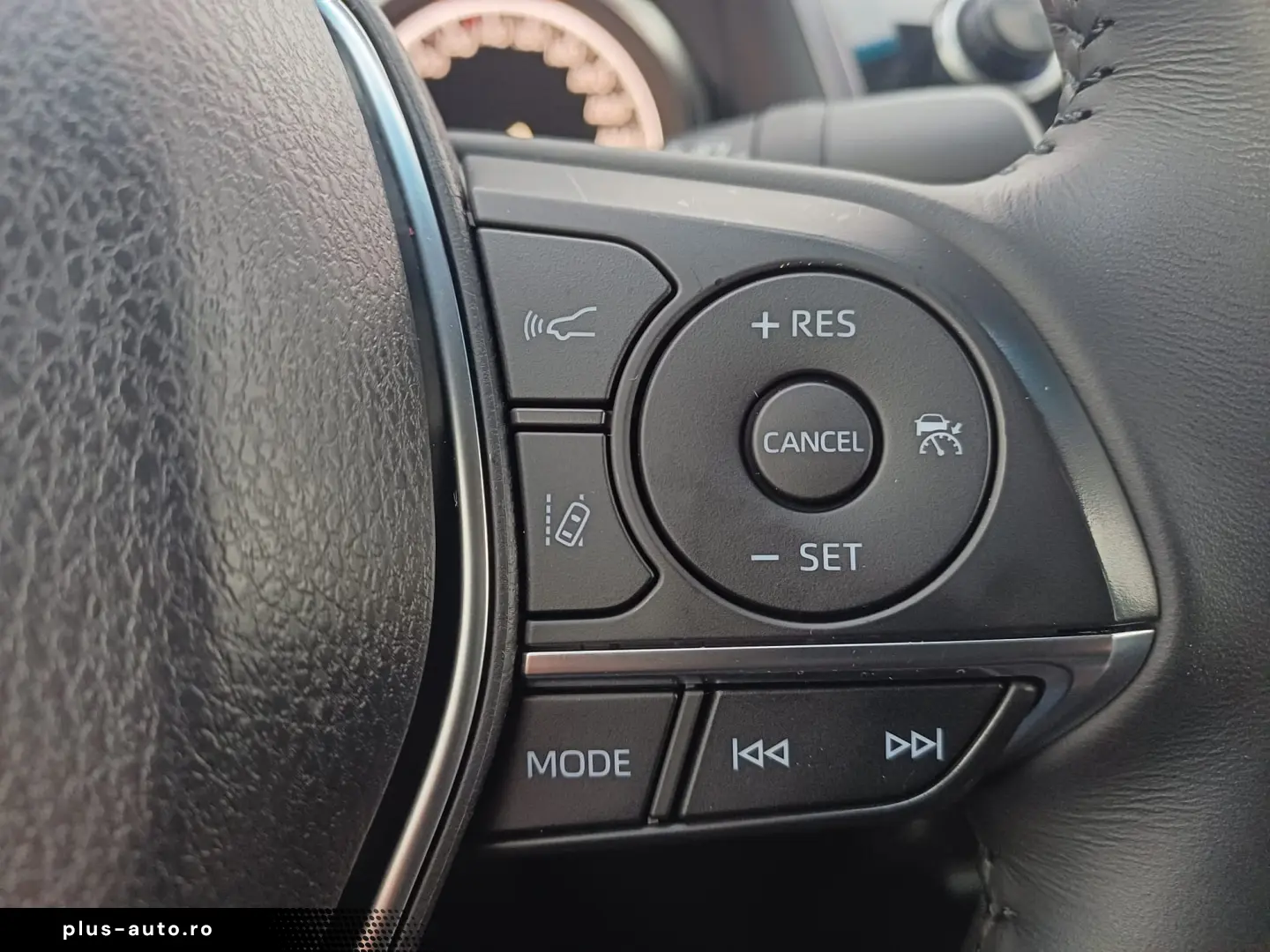 TOYOTA CAMRY 2.5 Hybrid 218 CP Dynamic