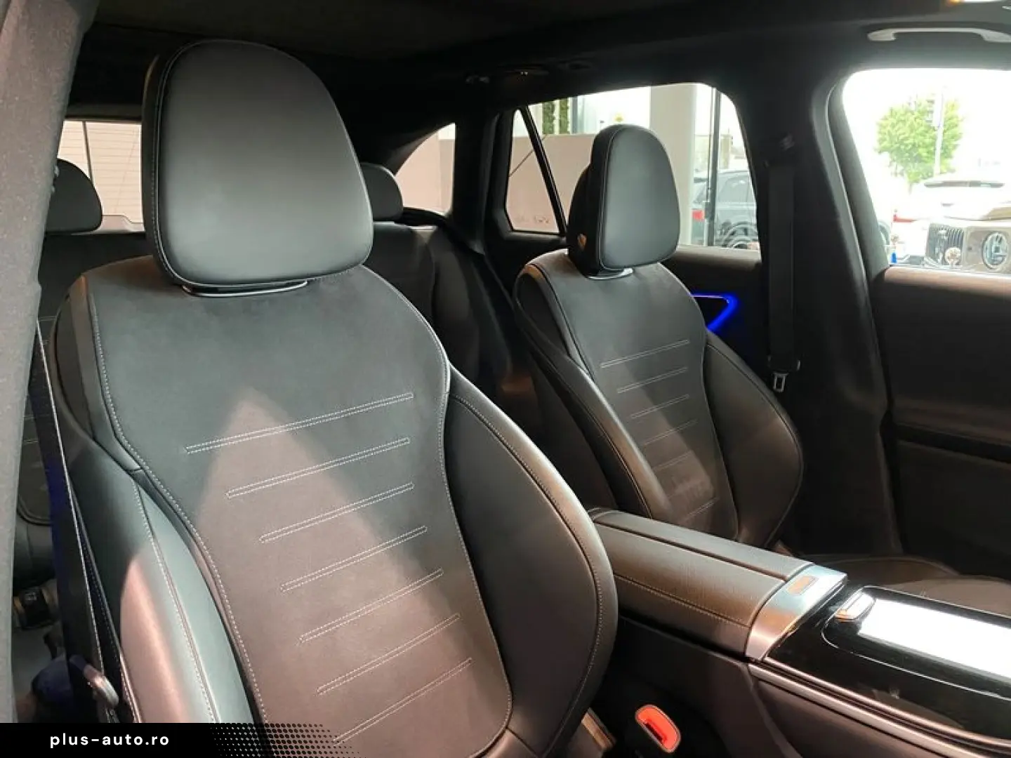 MERCEDES-BENZ GLC 300 AMG