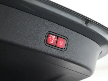 MERCEDES-BENZ GLC 300 4M AMG