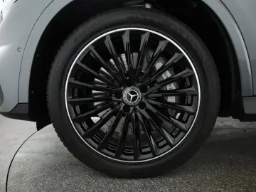 MERCEDES-BENZ GLC 300 4M AMG