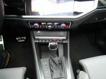 AUDI Q3 45 TFSI S-Line Sportback Quattro Autom Leder