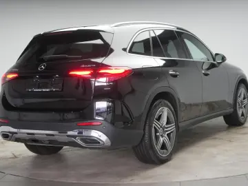 MERCEDES-BENZ GLC 300 d