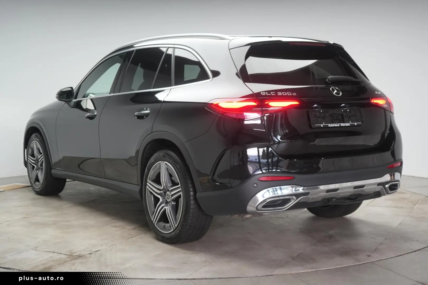 MERCEDES-BENZ GLC 300 d