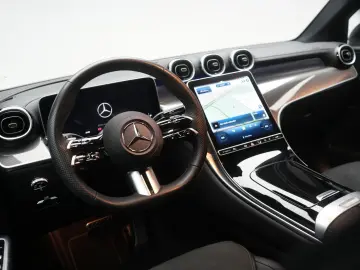 MERCEDES-BENZ GLC 300 d