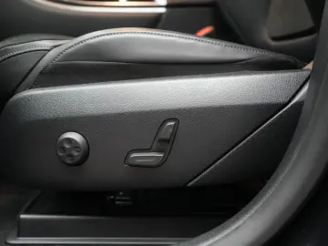 MERCEDES-BENZ GLC 300 d