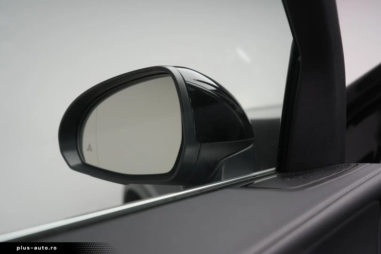 MERCEDES-BENZ GLC 300 d