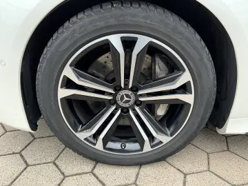 MERCEDES-BENZ S 580 e Executive HUD AMG Panorama