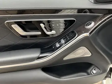MERCEDES-BENZ S 580 e Executive HUD AMG Panorama