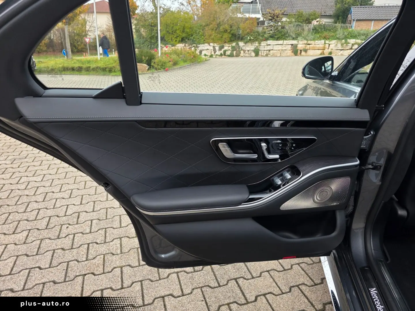 MERCEDES-BENZ S 580 e 4Matic Lang Burmester Pano distronic