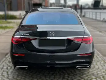 MERCEDES-BENZ 580e Long AMG Line