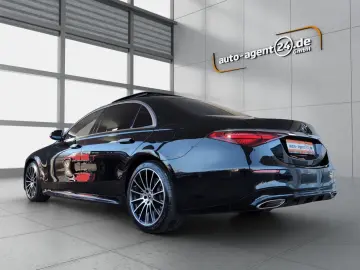 MERCEDES-BENZ e 4M lang AMG Exklusive Chauffeur Massage