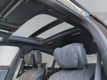 MERCEDES-BENZ e 4M lang AMG Exklusive Chauffeur Massage