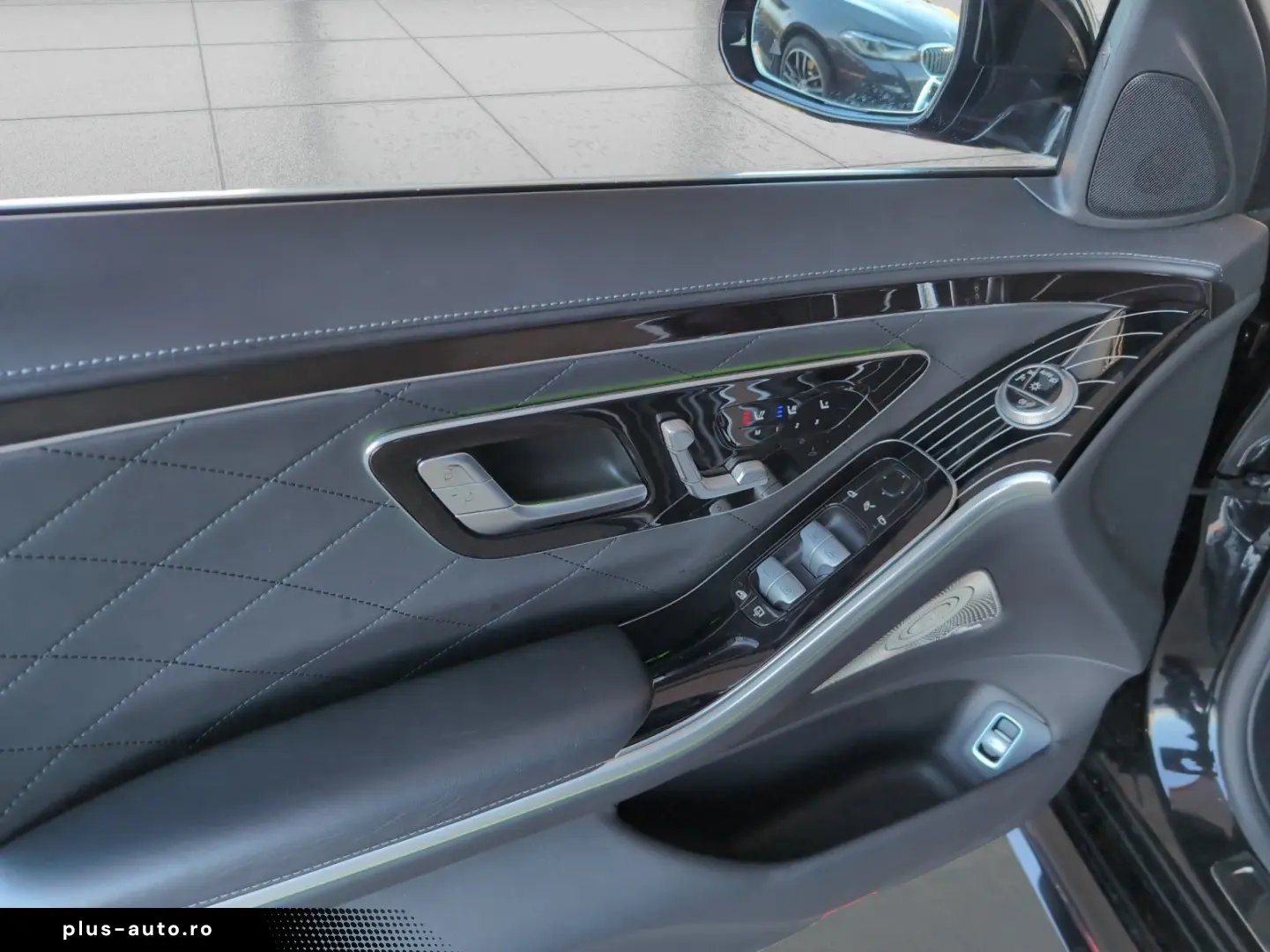 MERCEDES-BENZ e 4M lang AMG Exklusive Chauffeur Massage