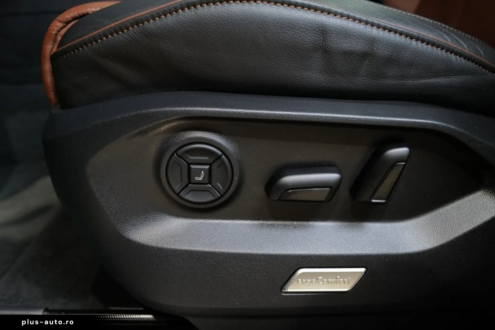 VW Touareg 3.0TDI R-Line Nachtsicht Pano StdHz 22