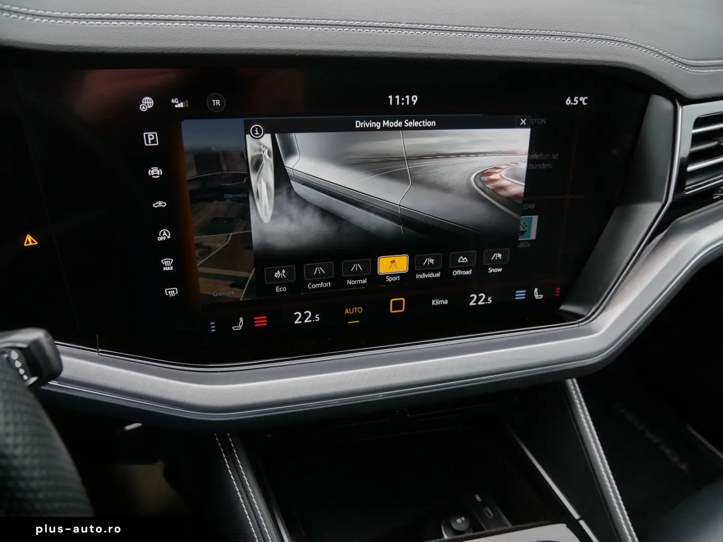 VW Touareg R-Line 3.0 TDI Pano DYNAUDIO HuD Stand