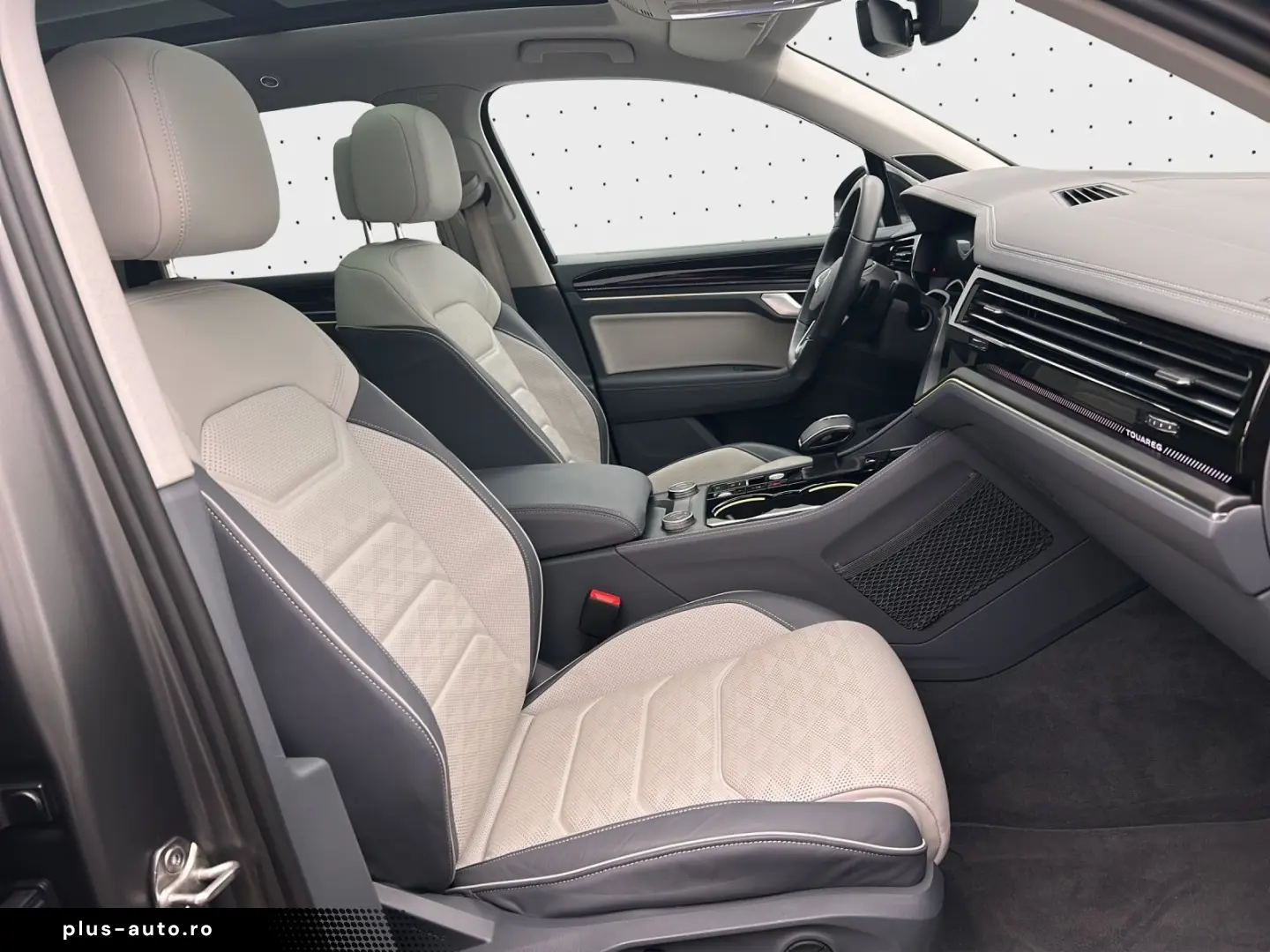 VW Touareg R-Line 4M 3.0 TDI UPE121.670 MATT 22Zoll