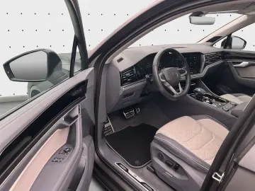 VW Touareg R-Line 4M 3.0 TDI UPE121.670 MATT 22Zoll