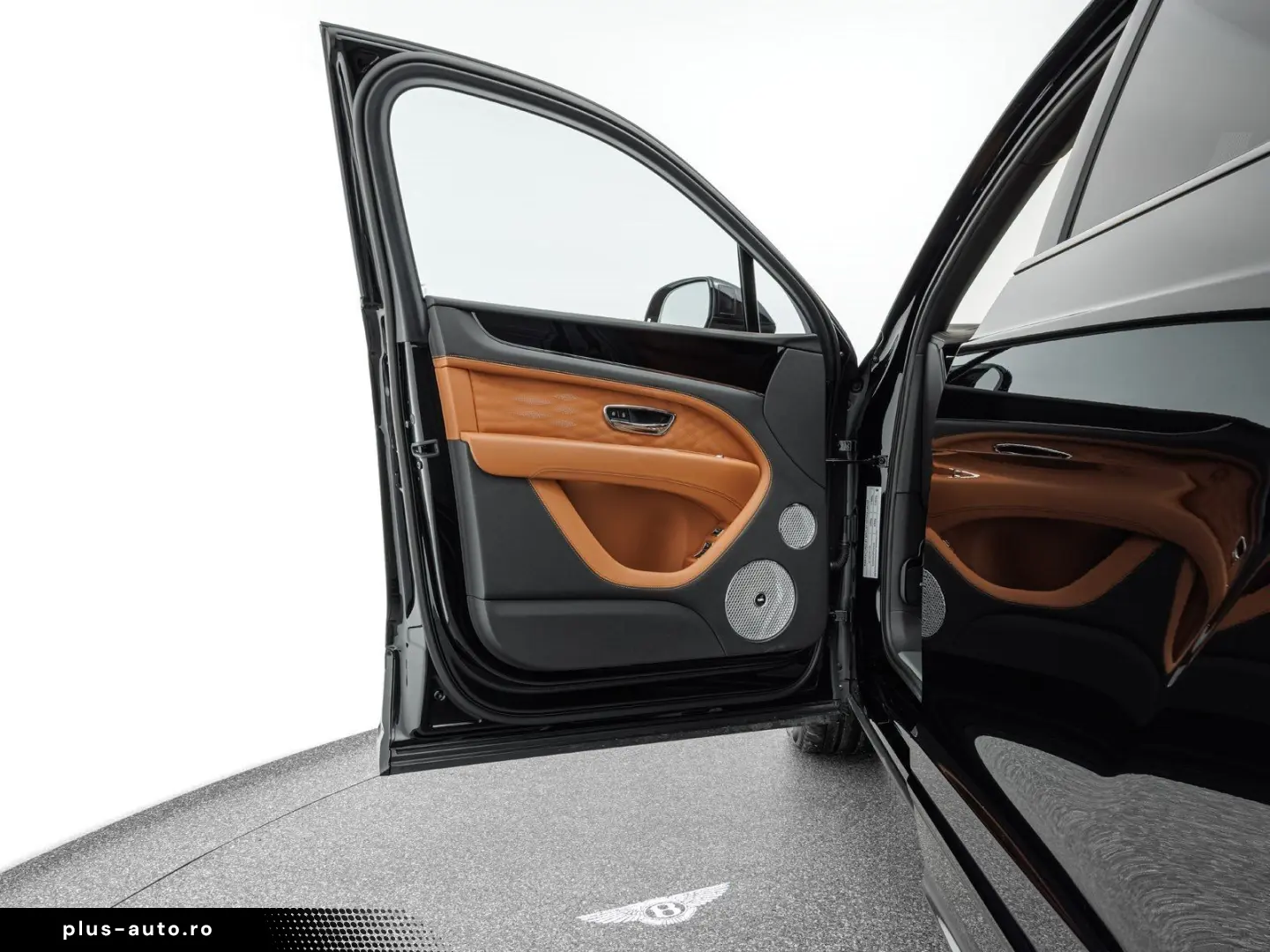 BENTLEY Bentayga EWB Azure V8