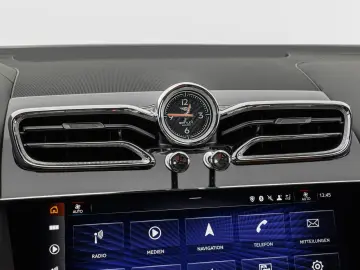 BENTLEY Bentayga EWB Azure V8