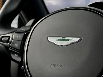 ASTON MARTIN V8 Vantage 4.0 aus 1.Hand 21 Zoll