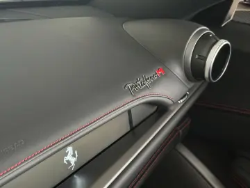 FERRARI Portofino M       Ferrari Frankfurt