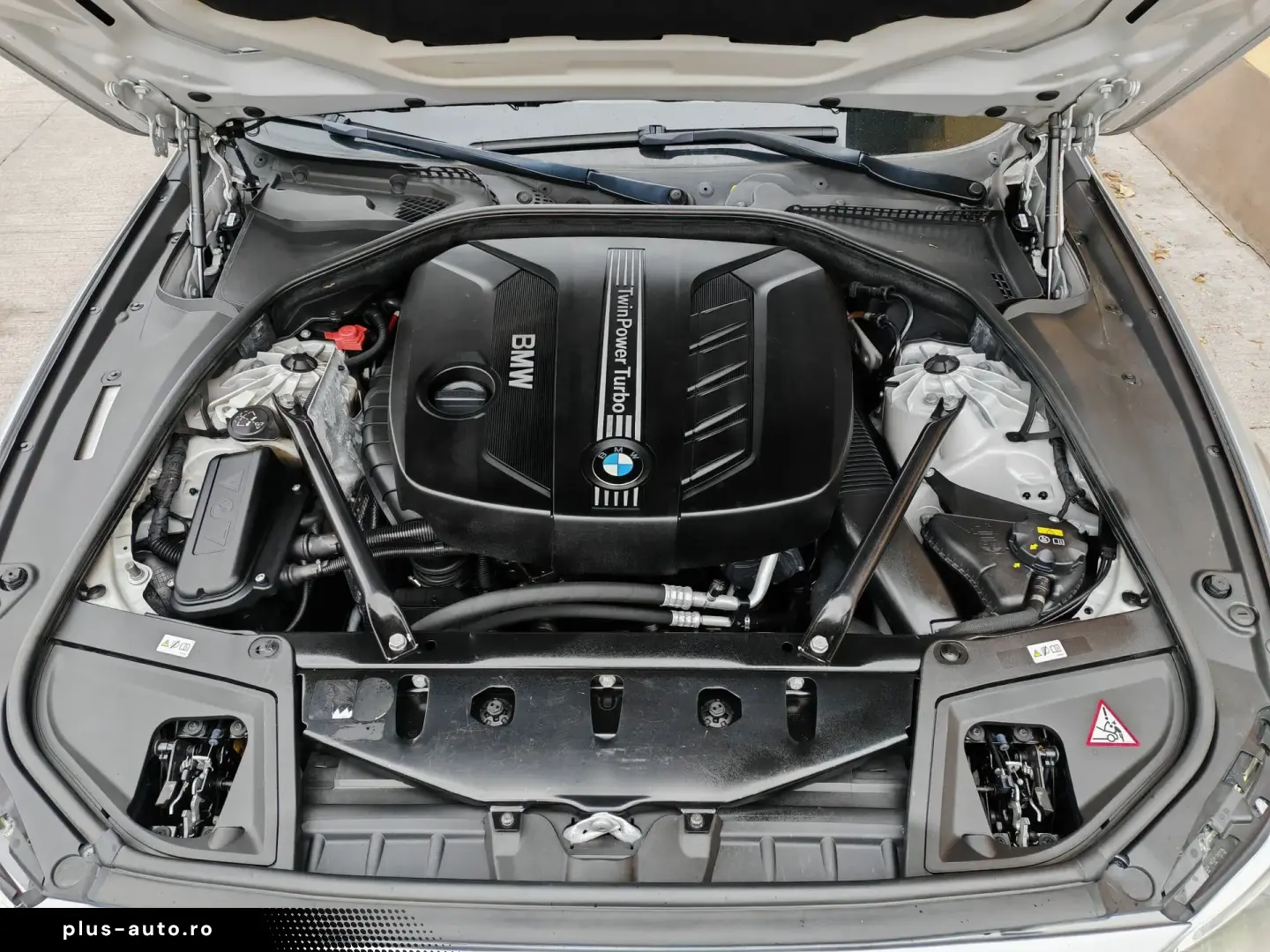 BMW Seria 5 518d Touring Aut. Luxury Line