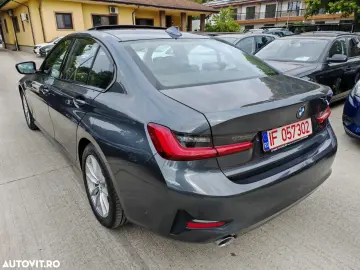 BMW Seria 3 320d Aut. Luxury Line