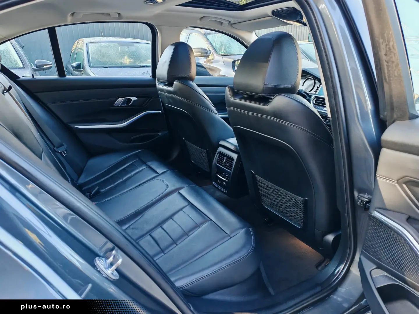 BMW Seria 3 320d Aut. Luxury Line