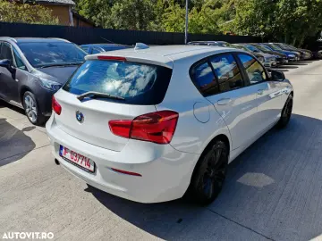 BMW Seria 1 118i Aut. Sport Line