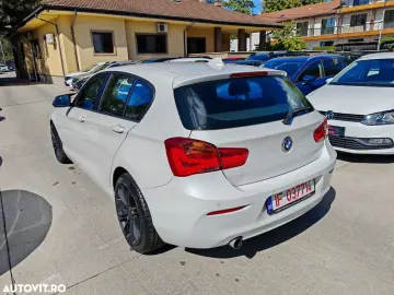 BMW Seria 1 118i Aut. Sport Line