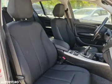 BMW Seria 1 118i Aut. Sport Line