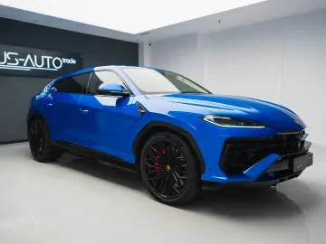 Lamborghini Urus SE 770 km Predare Leasing