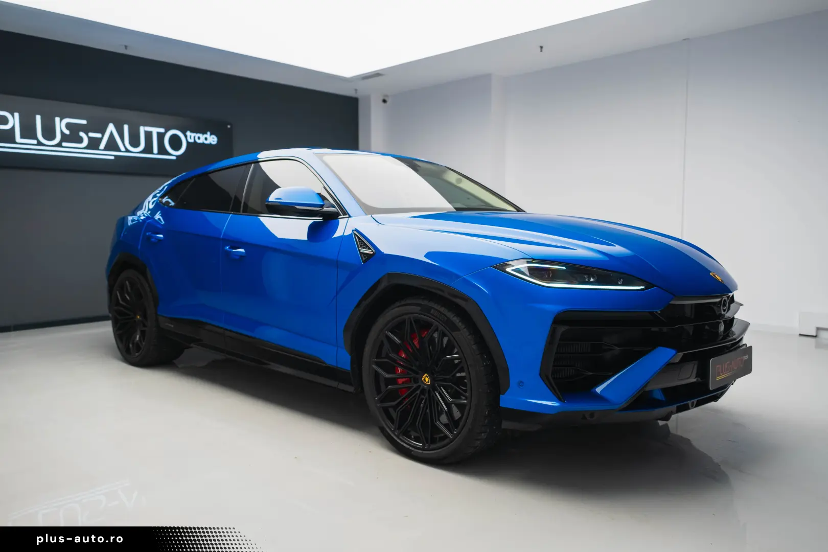 Lamborghini Urus SE 770 km Predare Leasing