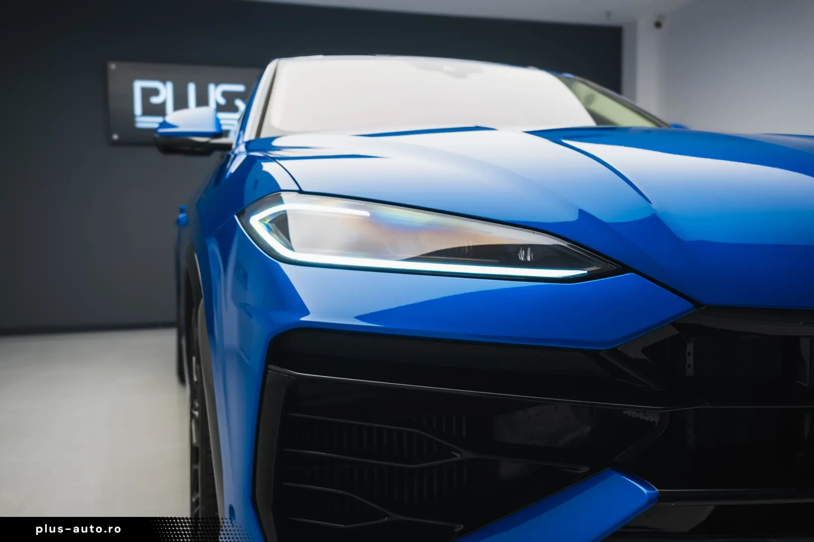 Lamborghini Urus SE 770 km Predare Leasing