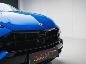 Lamborghini Urus SE 770 km Predare Leasing