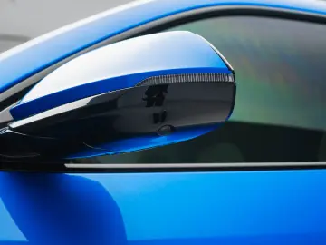 Lamborghini Urus SE 770 km Predare Leasing